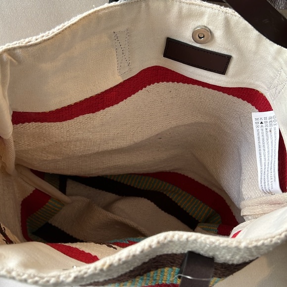 Nwt FOREVER 21 nobby tote 17 x 15" x6 - Picture 2 of 4